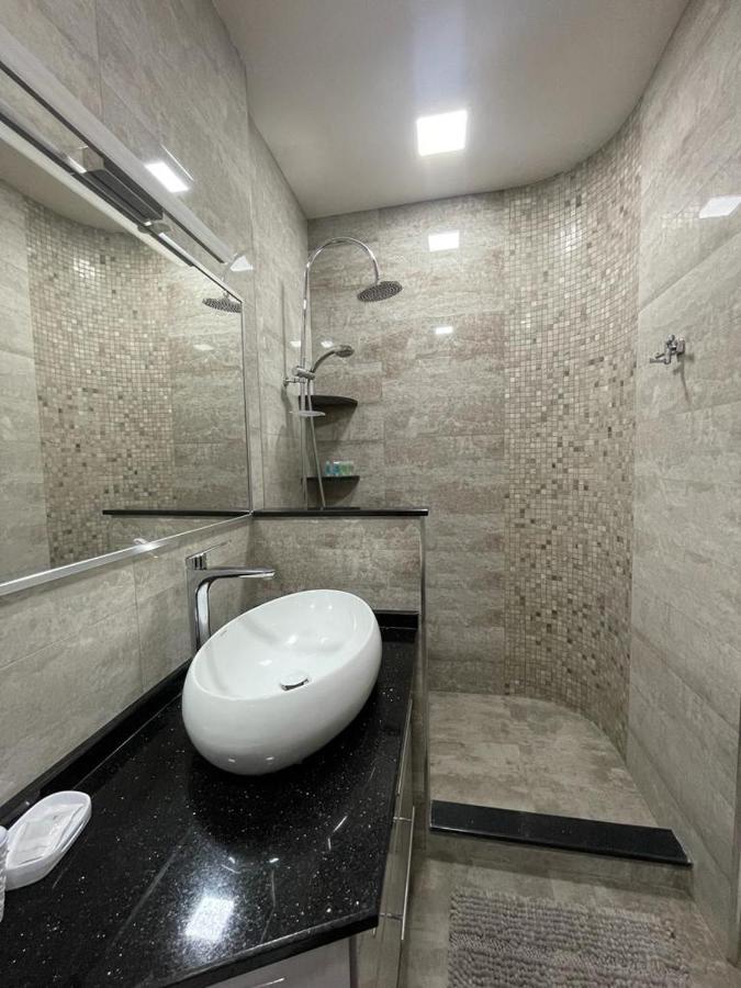 Sm Apartment Erevan Esterno foto